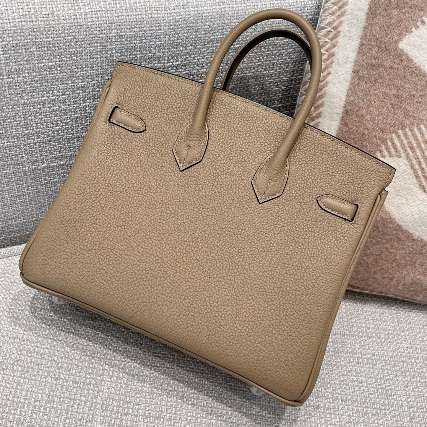 BK 25 Beige Marfa Color Silver Hardware
