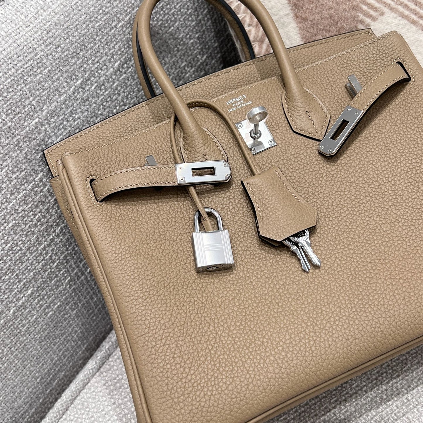 BK 25 Beige Marfa Color Silver Hardware