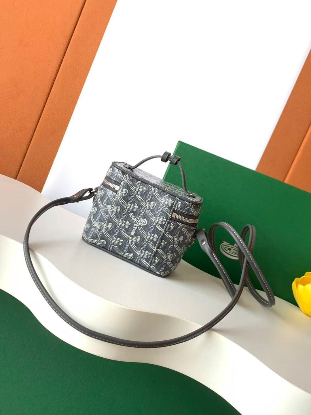Muse Nano Vanity