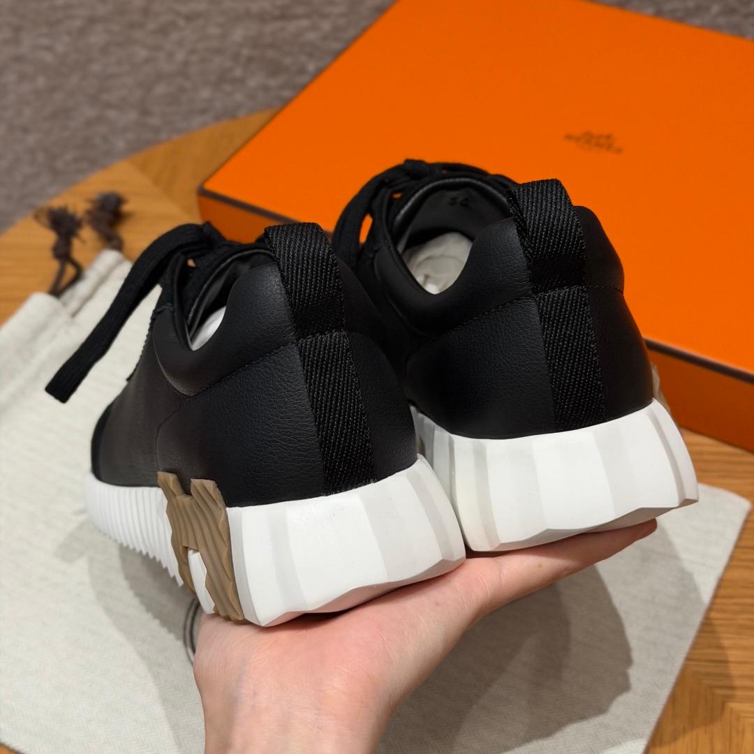 BOUNCING SNEAKER BLACK