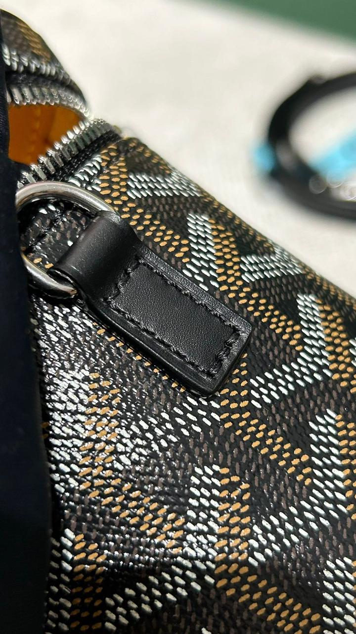 Muse mini vantiy
