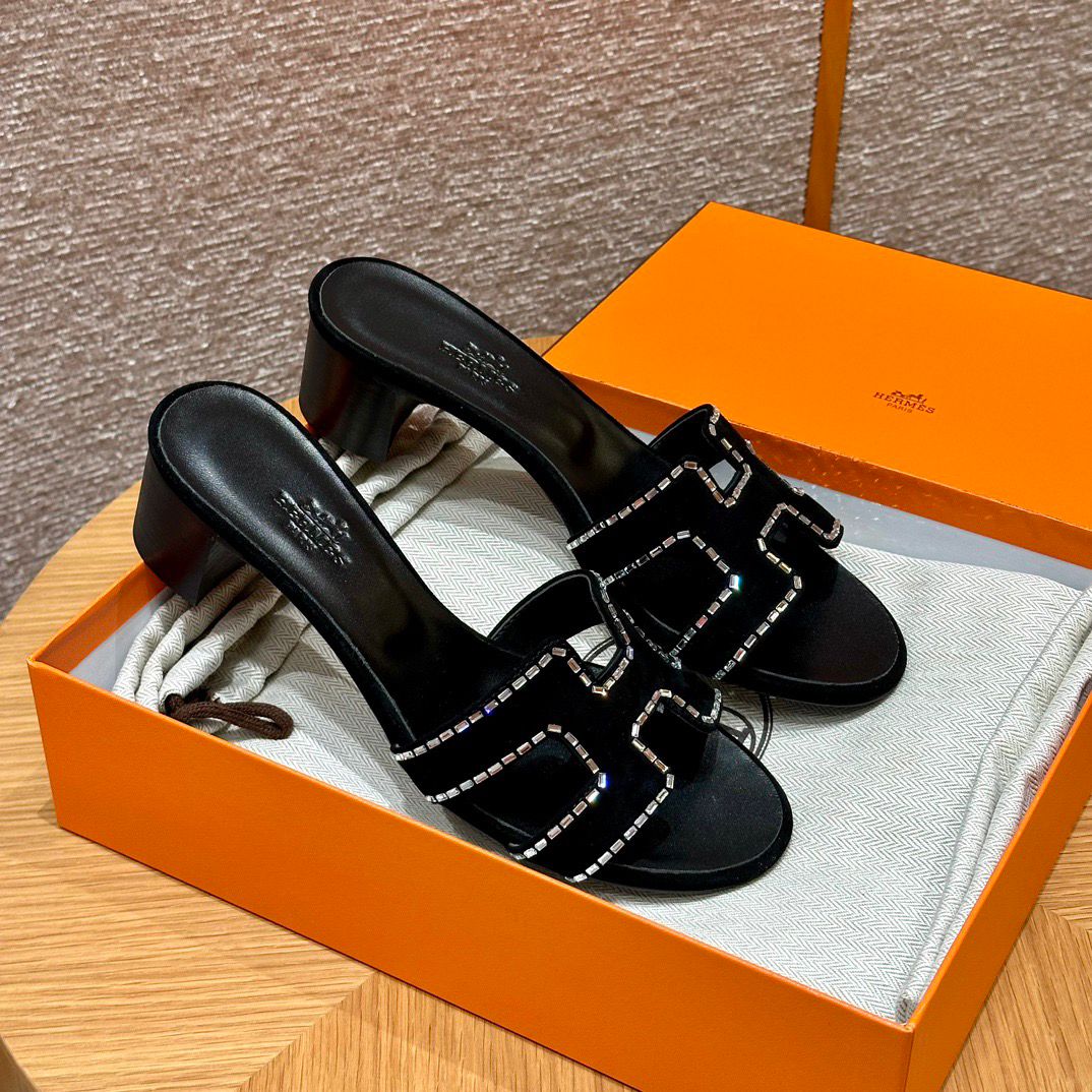Oasis Sandal