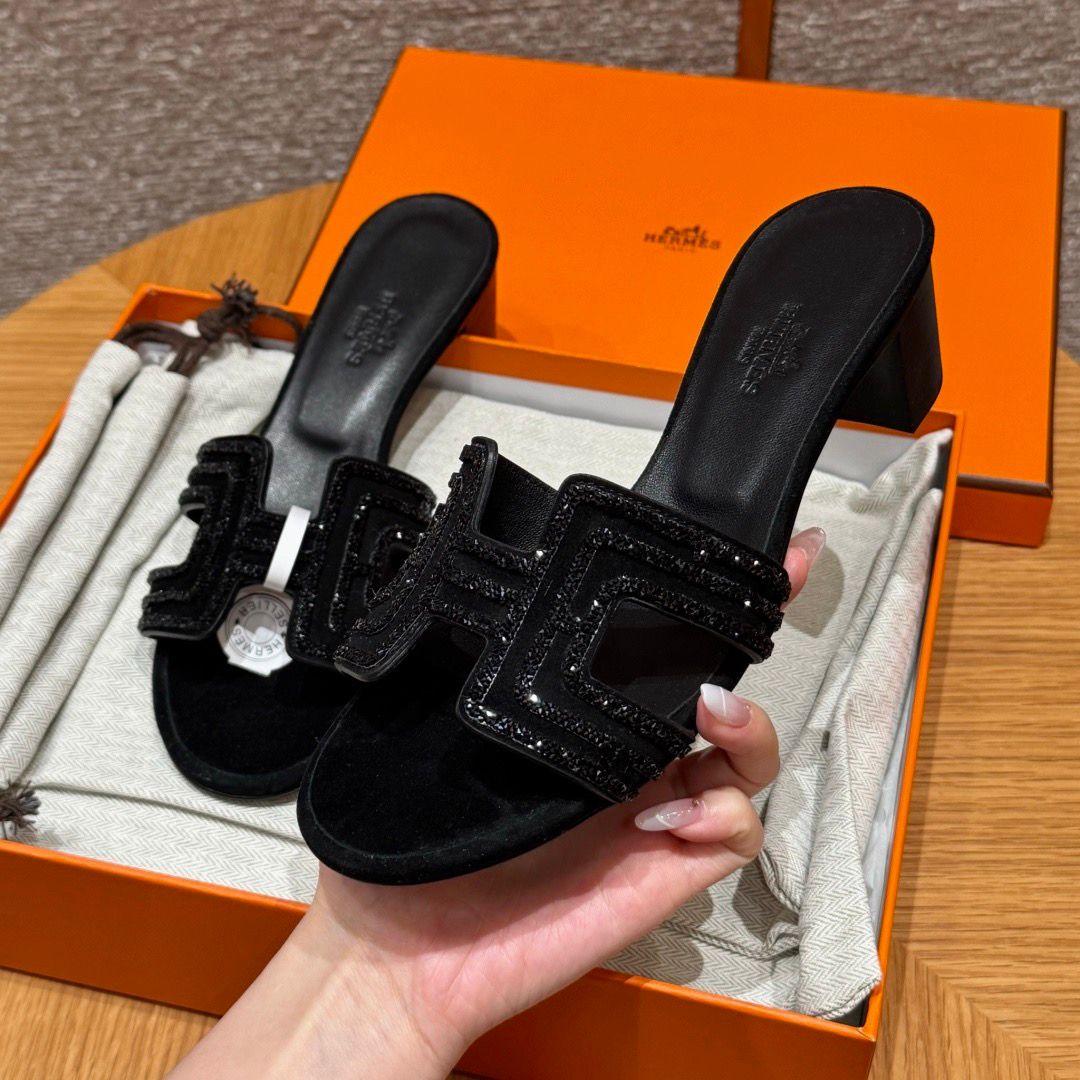 Oasis Sandal