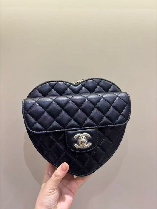 Ch heart bag