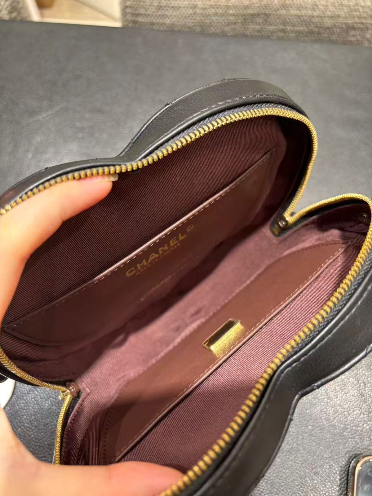 Ch heart bag