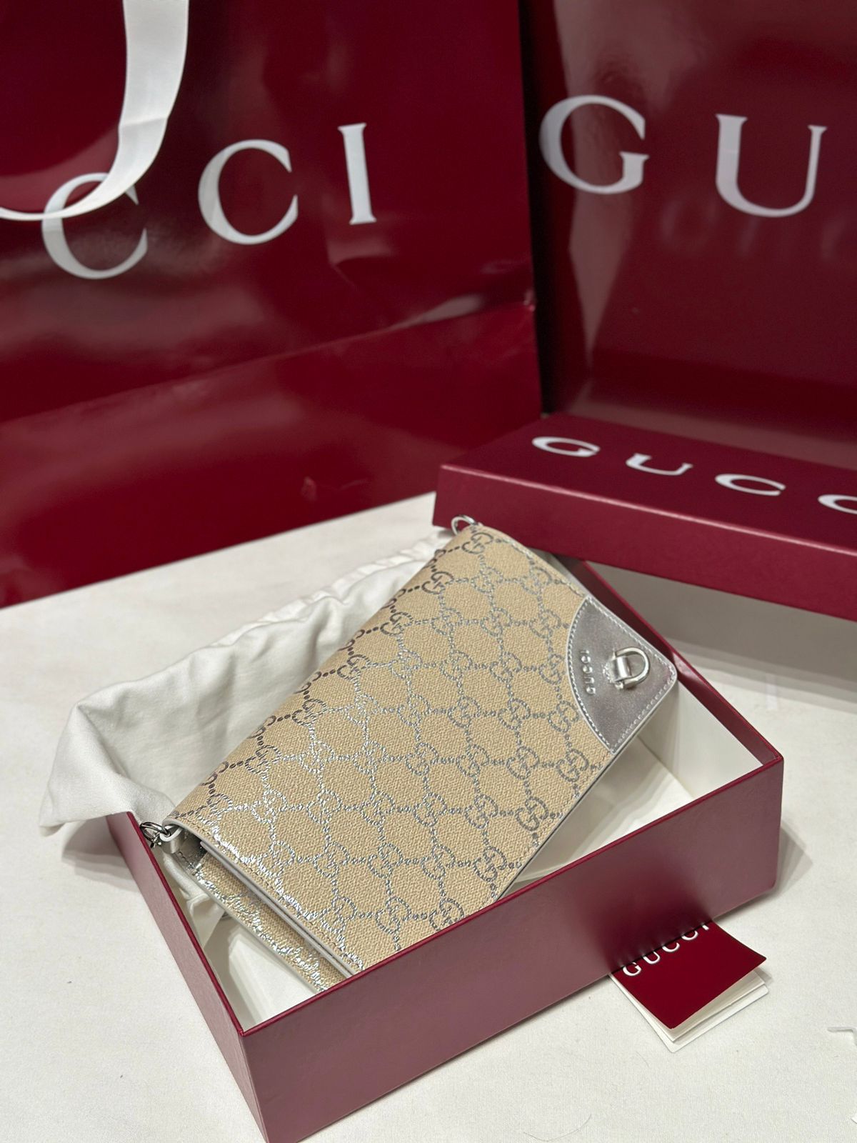 GG Emblem Chain Wallet