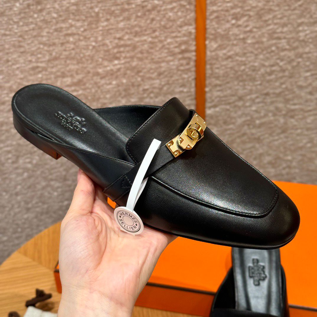 OZ MULE BLACK COLOR