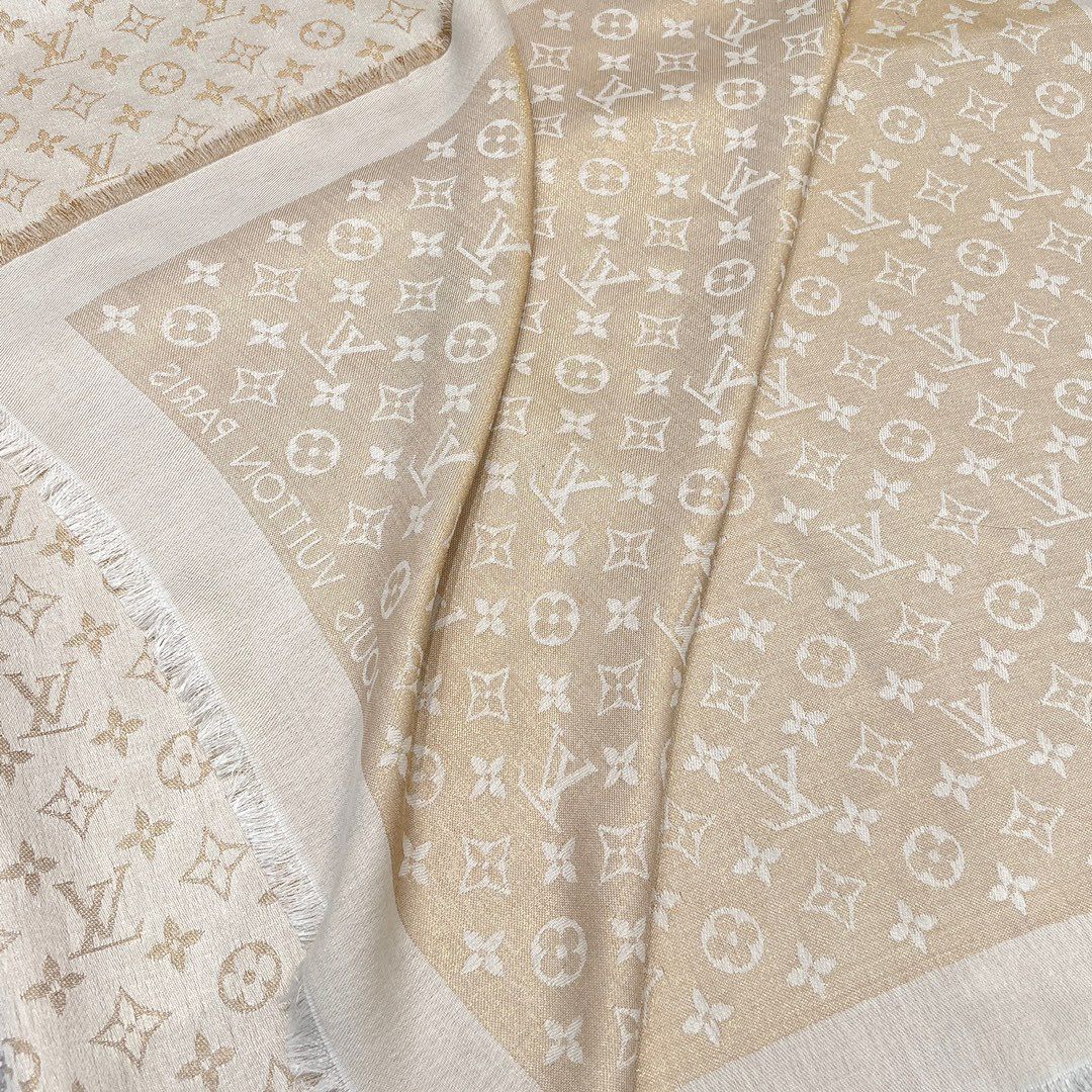 Shall scarf 140 x 140