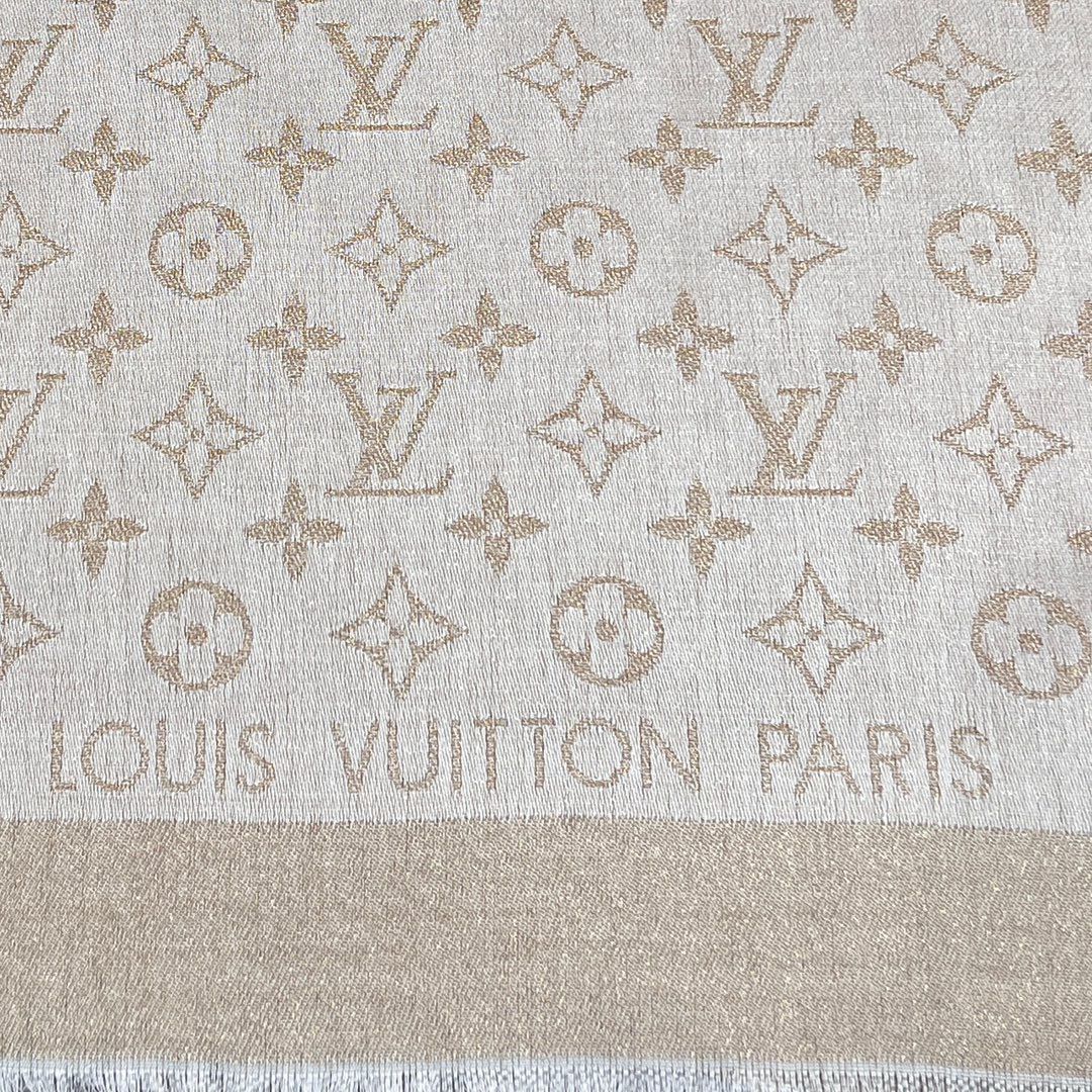 Shall scarf 140 x 140
