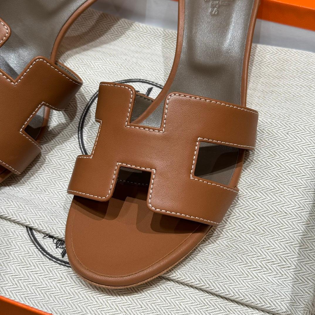 OASIS SANDAL