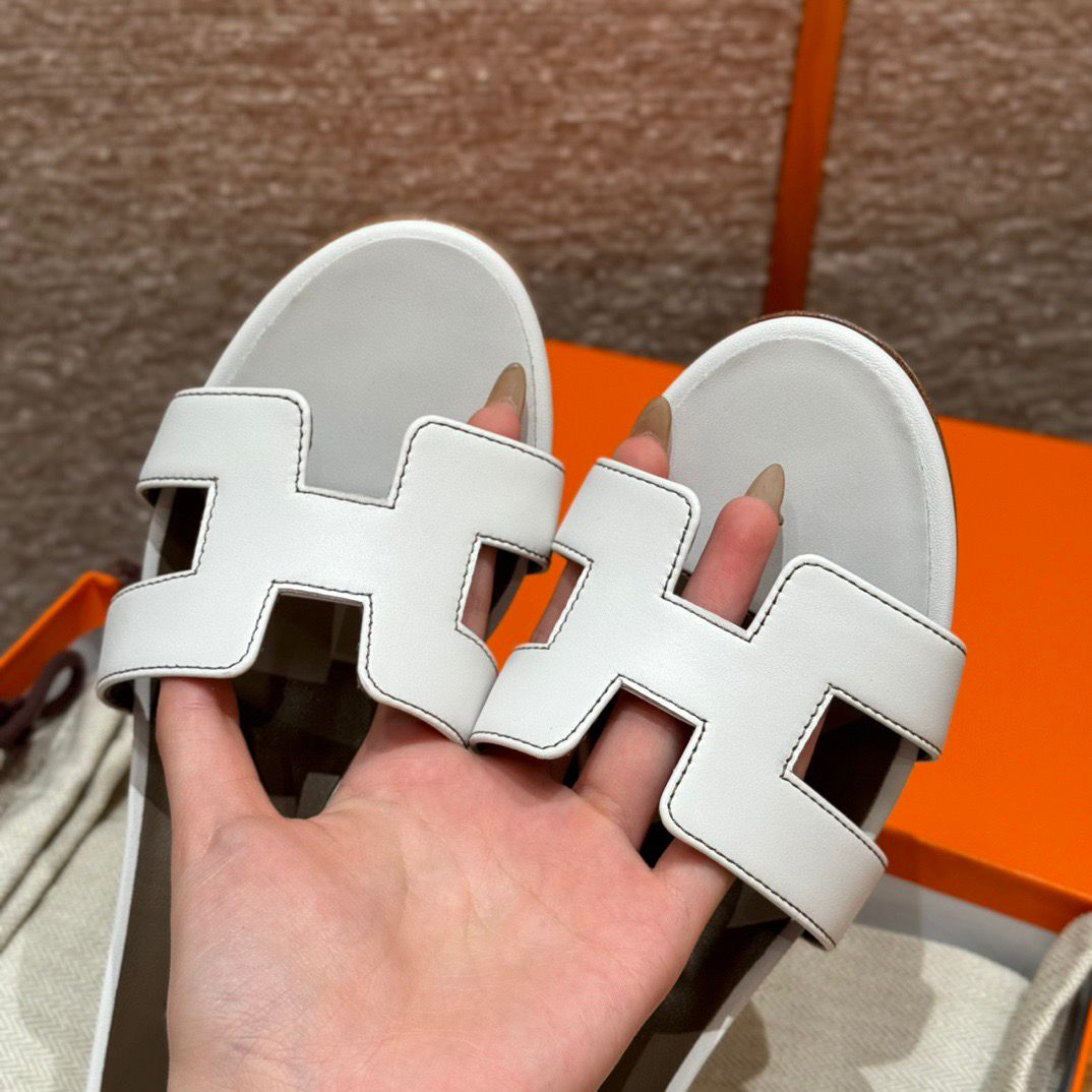 OASIS SANDAL