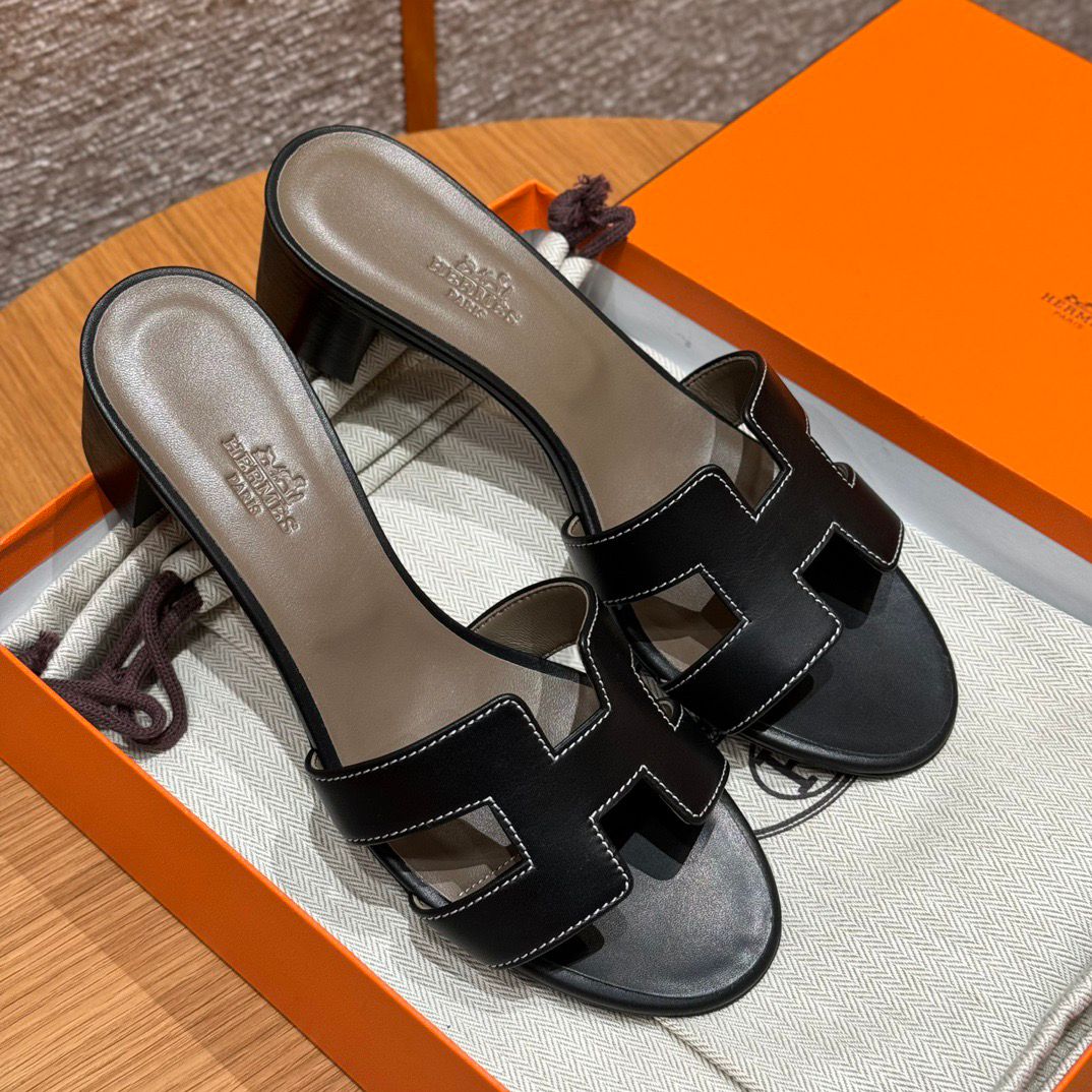 OASIS SANDAL