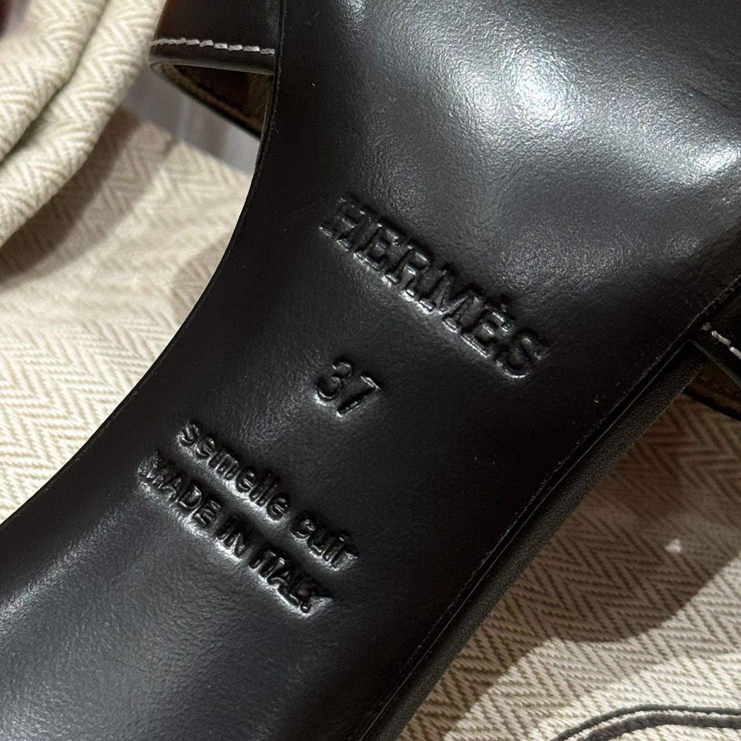 OASIS SANDAL