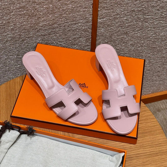 OASIS SANDAL
