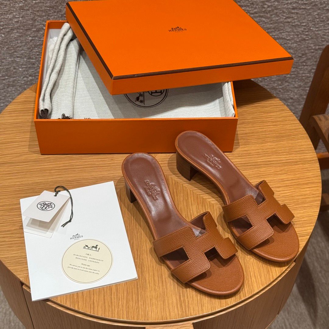 OASIS SANDAL