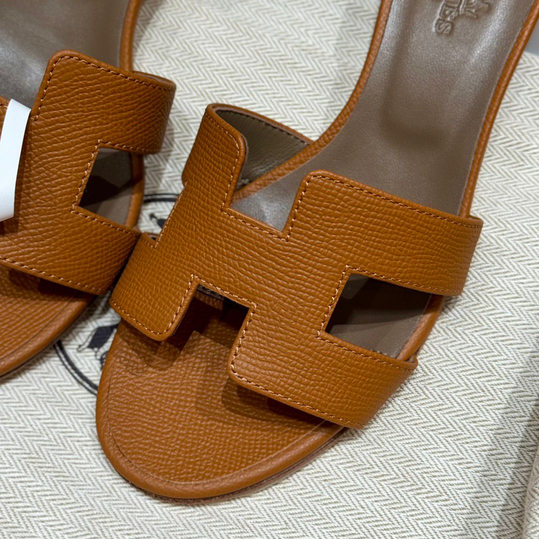 OASIS SANDAL