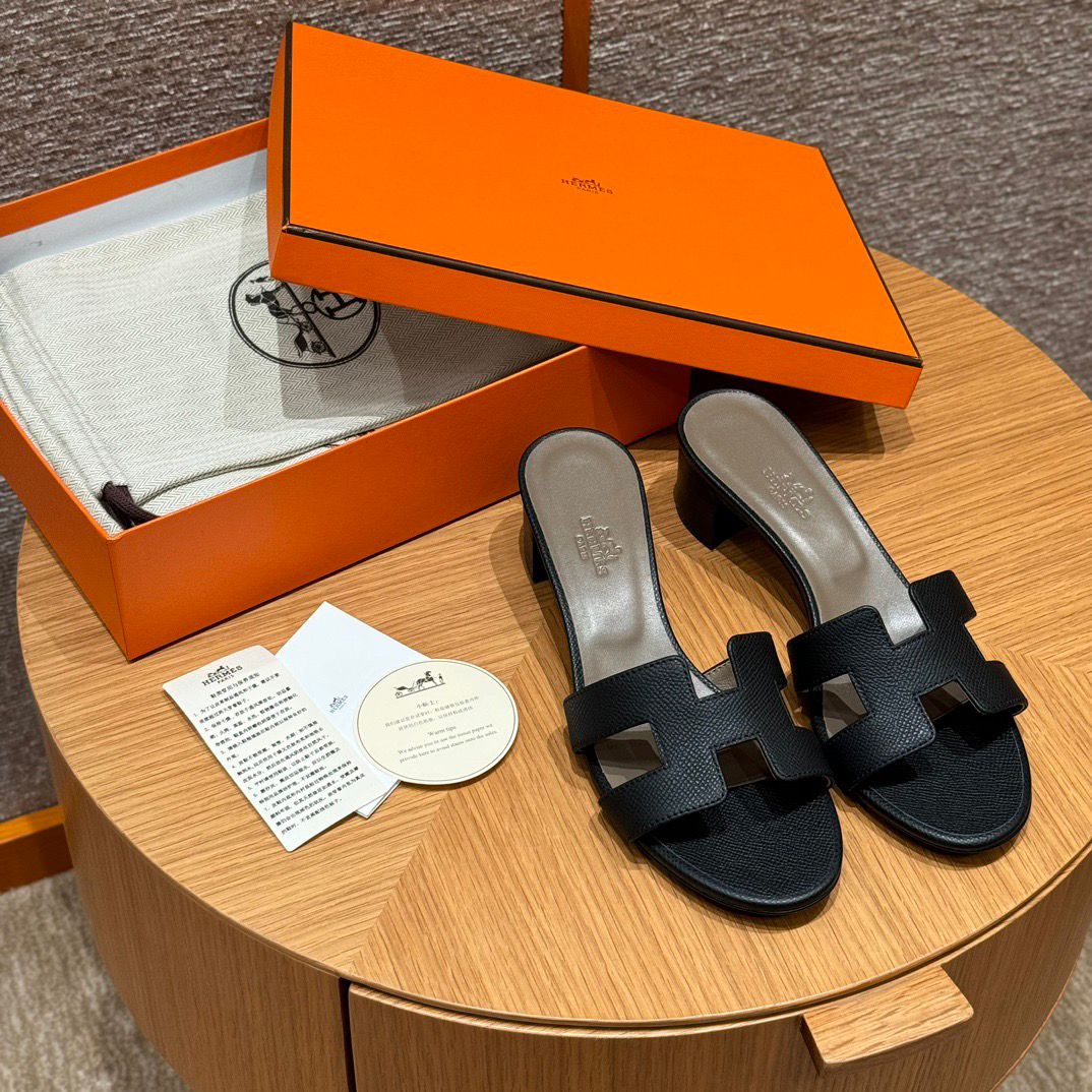 OASIS SANDAL
