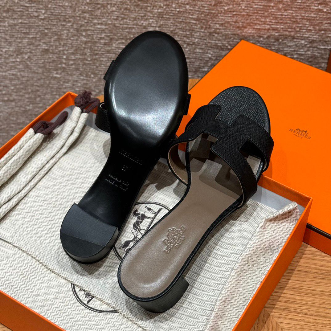 OASIS SANDAL