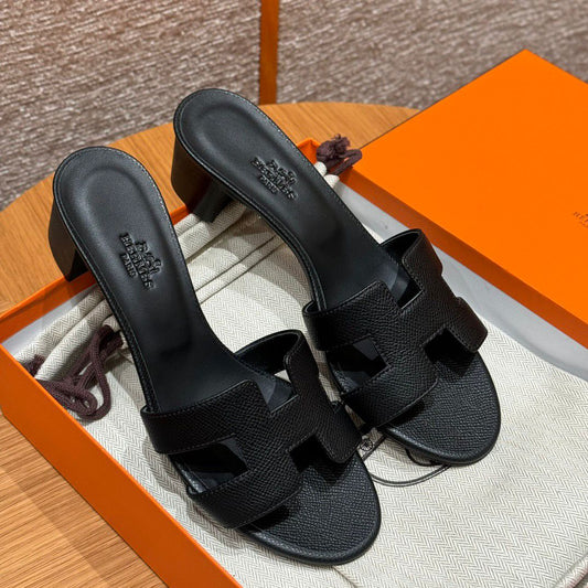 OASIS SANDAL