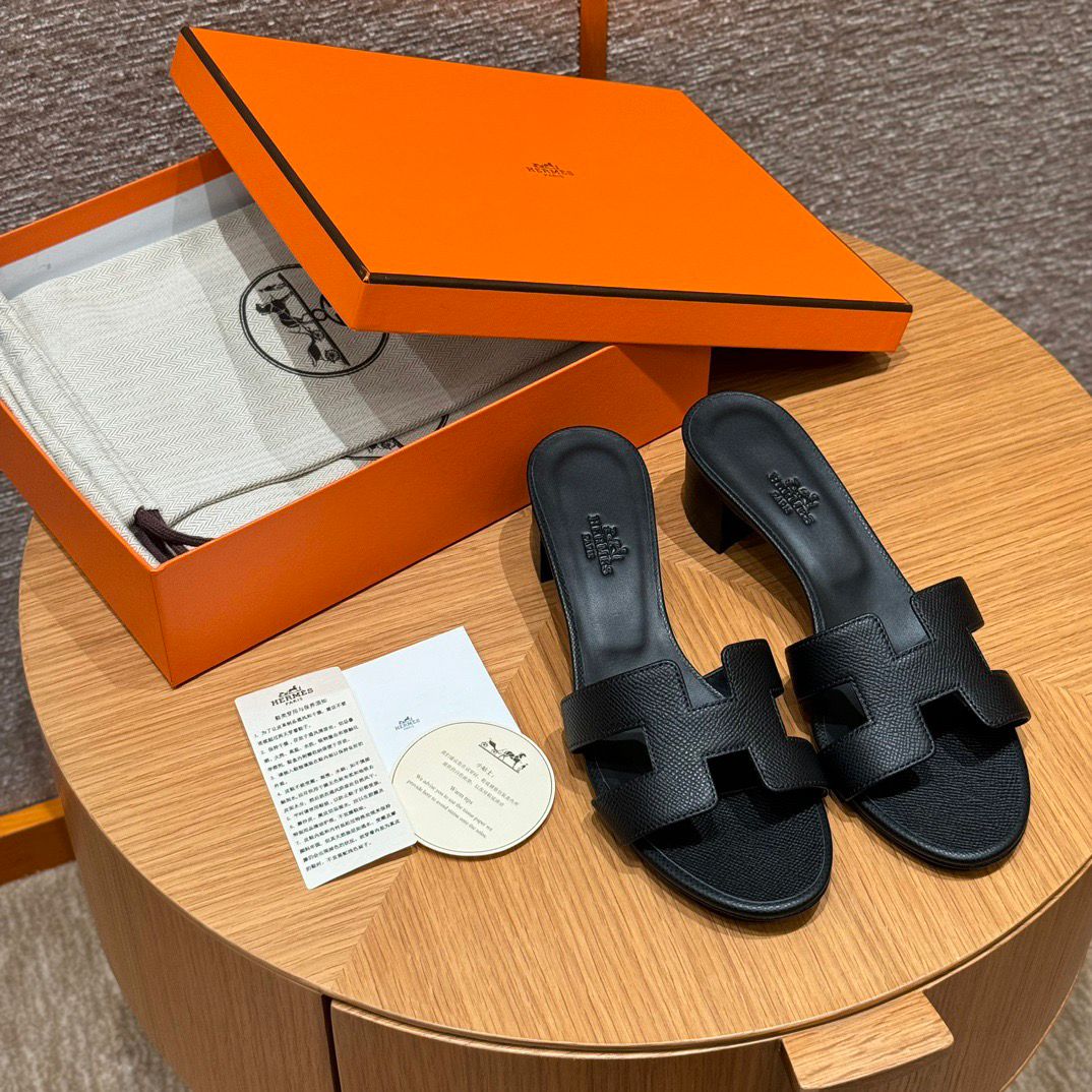OASIS SANDAL