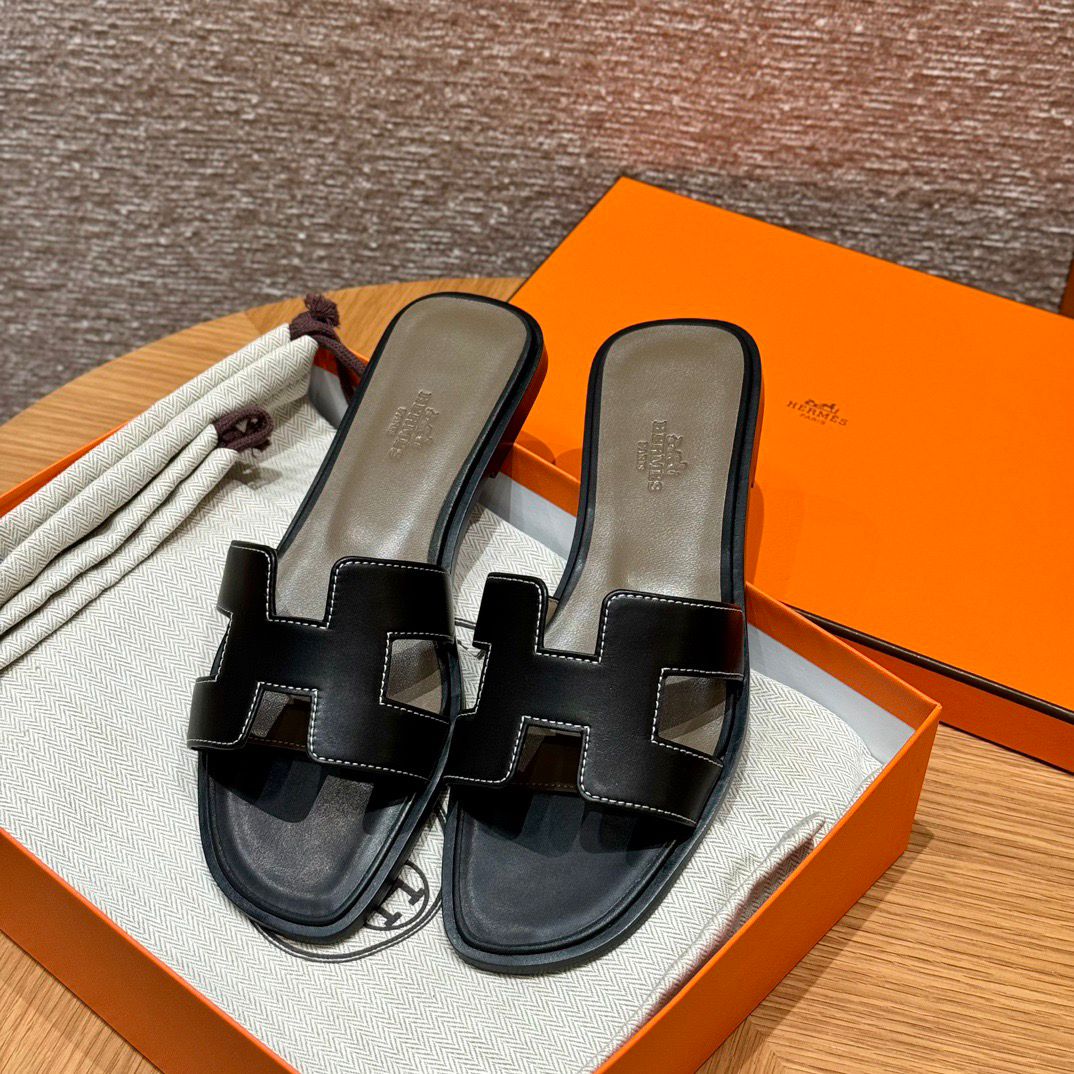 ORAN SANDAL