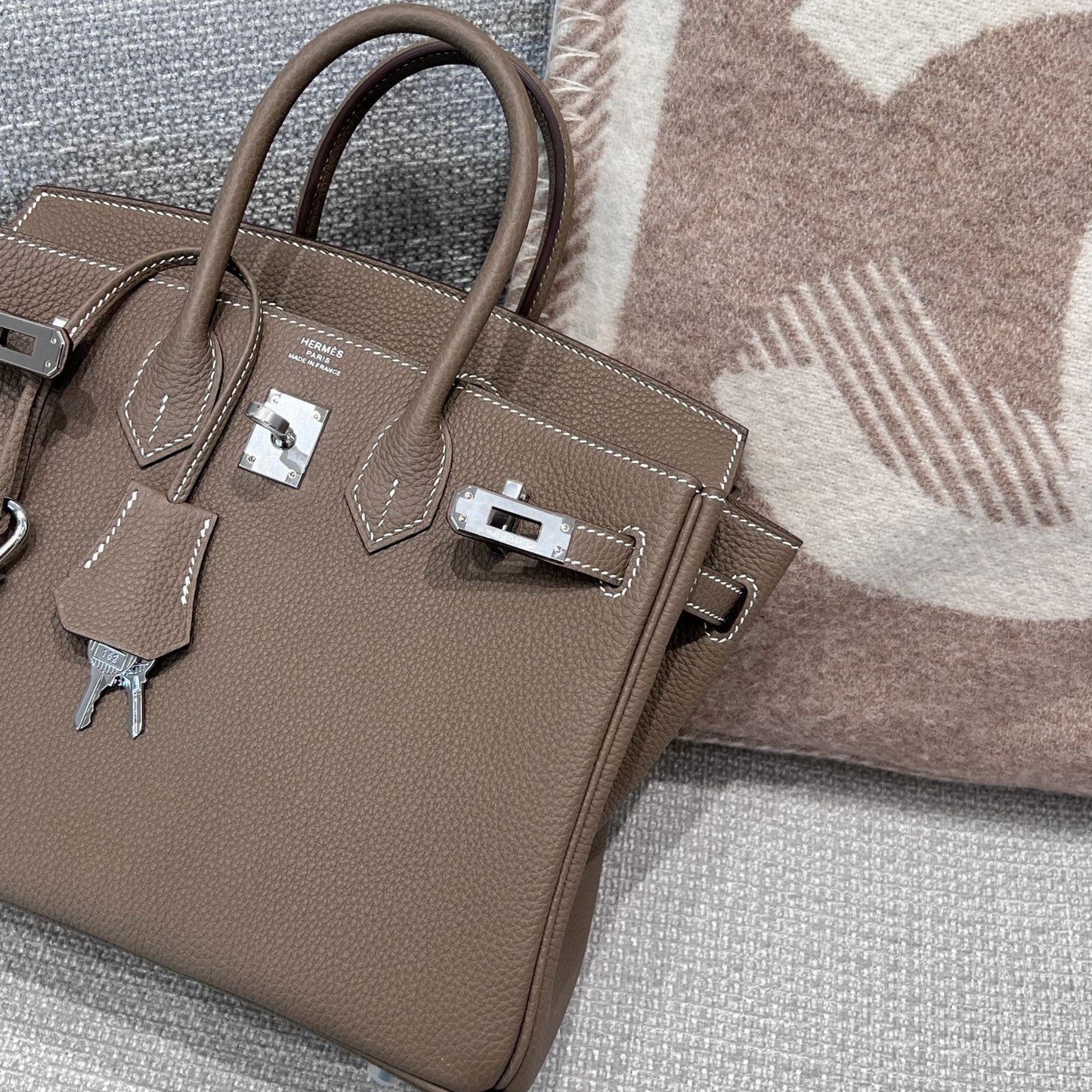 BK 25 Etoupe Silver hardware