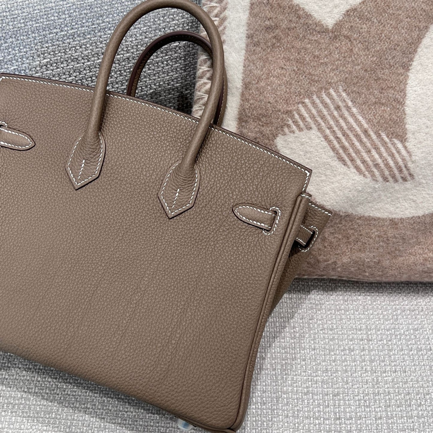 BK 25 Etoupe Silver hardware