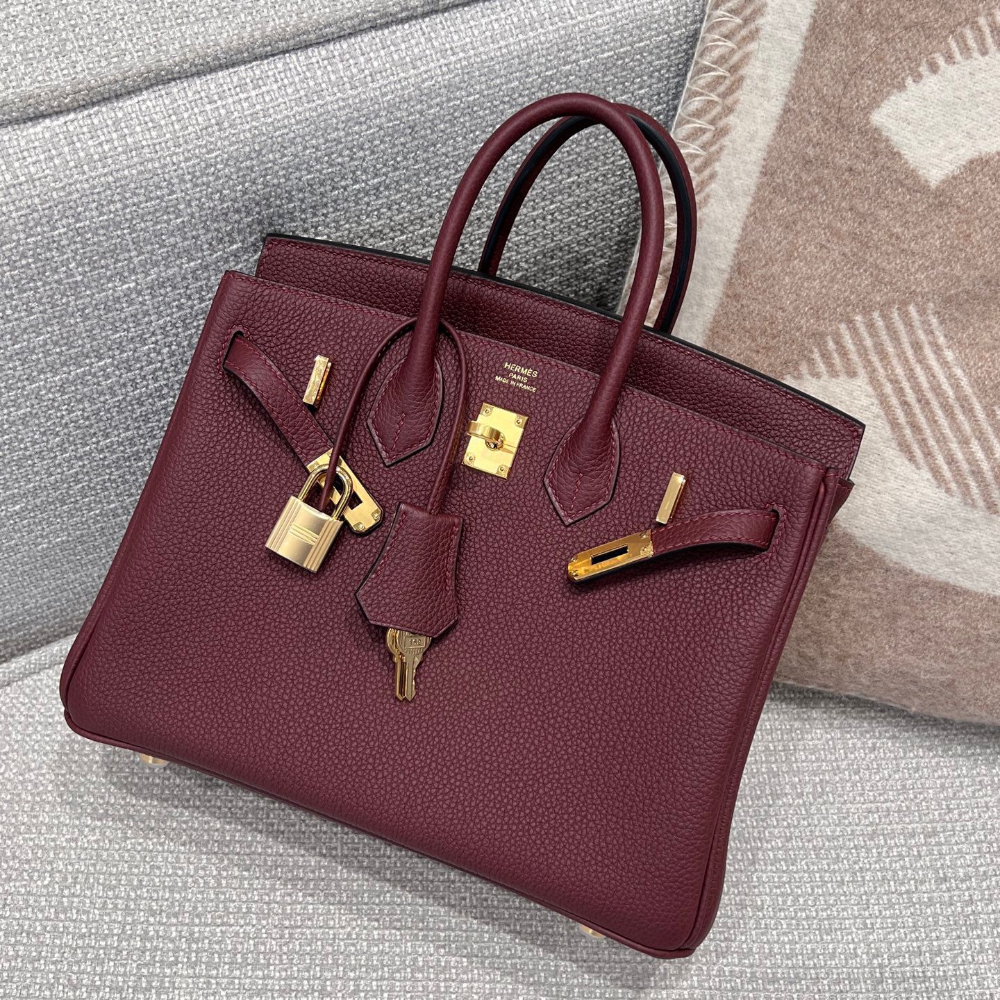 BK 25 Rouge H Gold hardware
