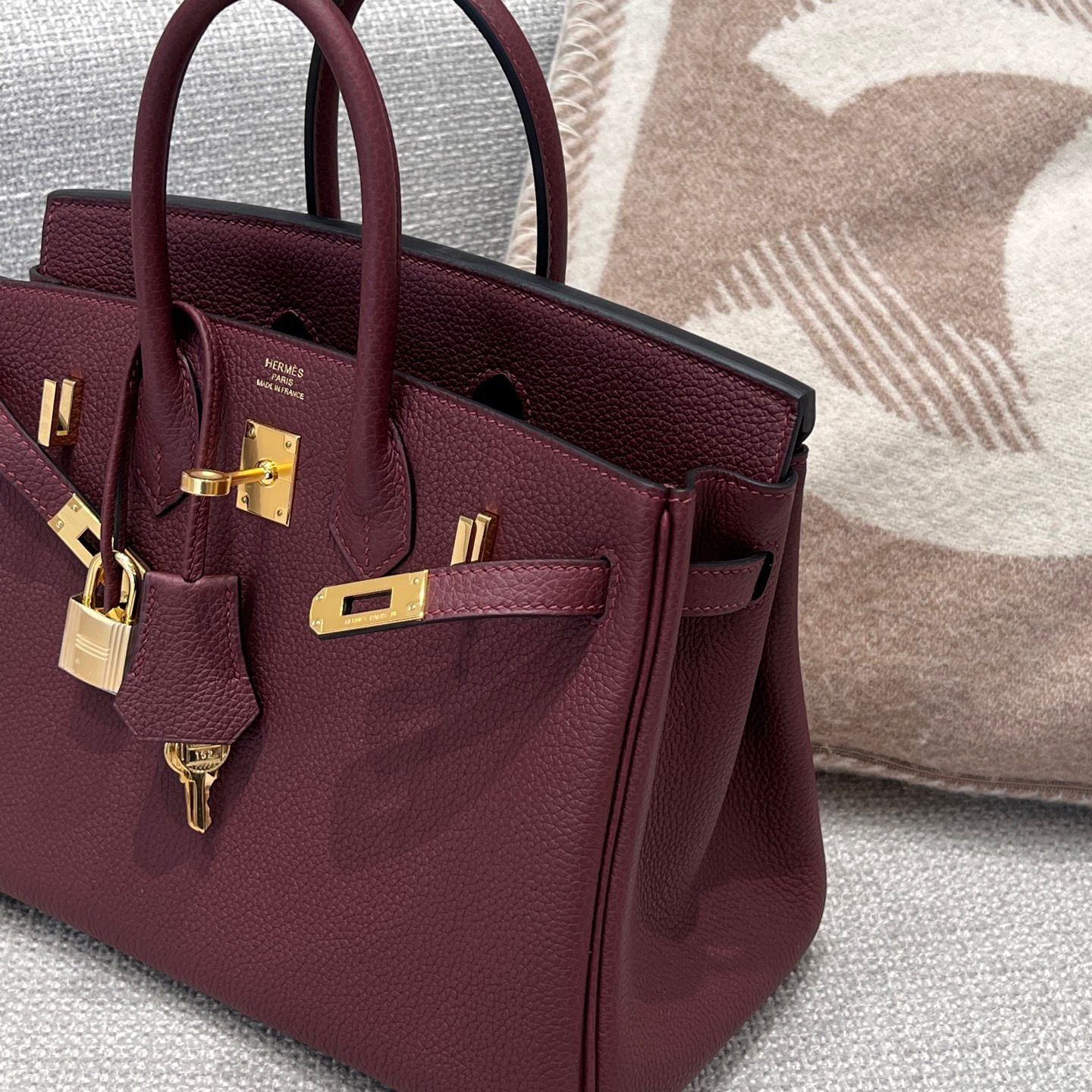 BK 25 Rouge H Gold hardware