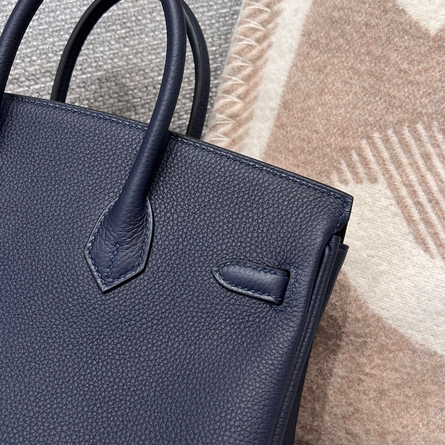 Bk 25 Blue Nuit Gold hardware