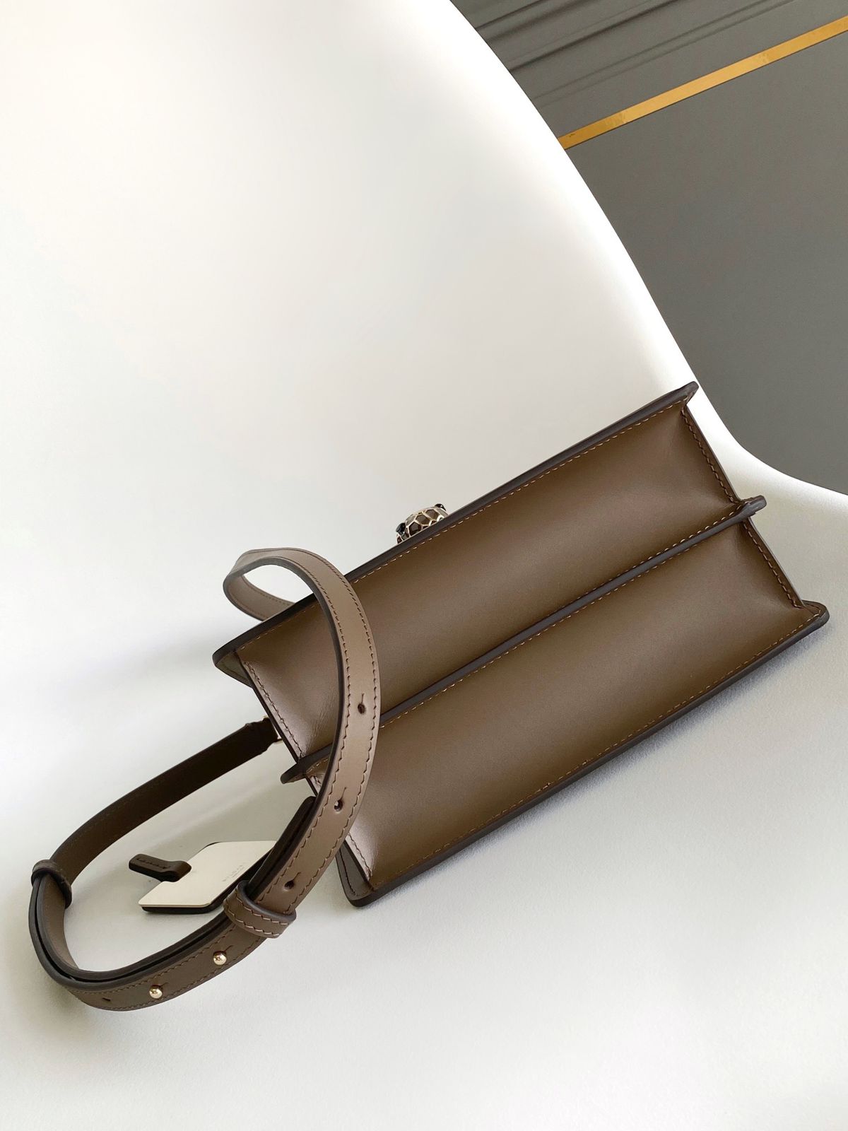 Medium Serpenti Forever Top-handle Bag in Leather