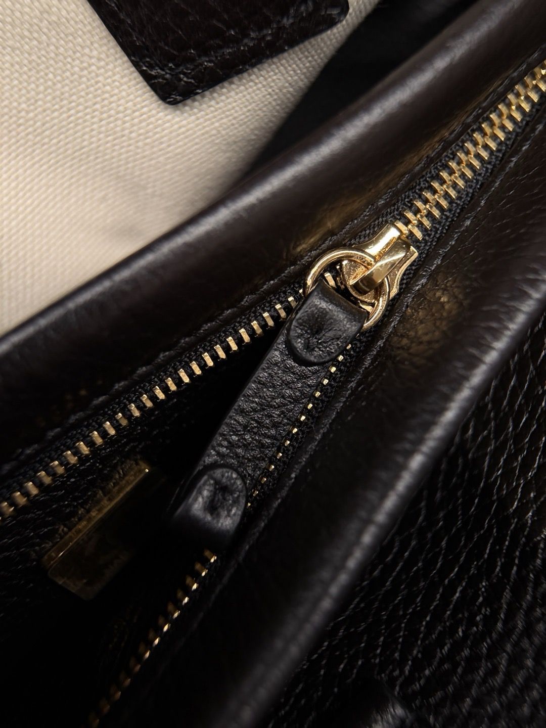 Ch tote bag 26s - Pre Order