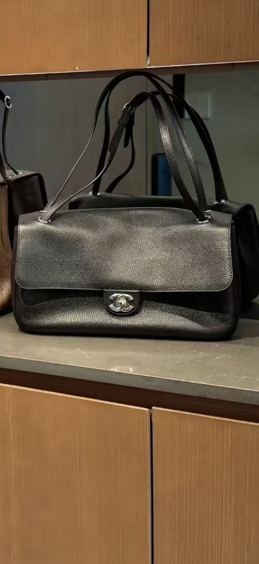 Maxi flapbag grained calfskin - Pre order