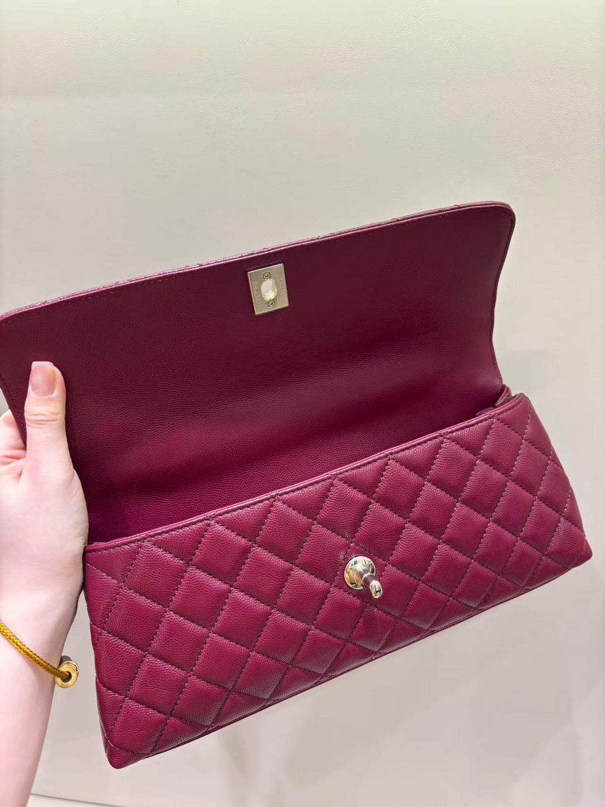 Maxi Top Handle