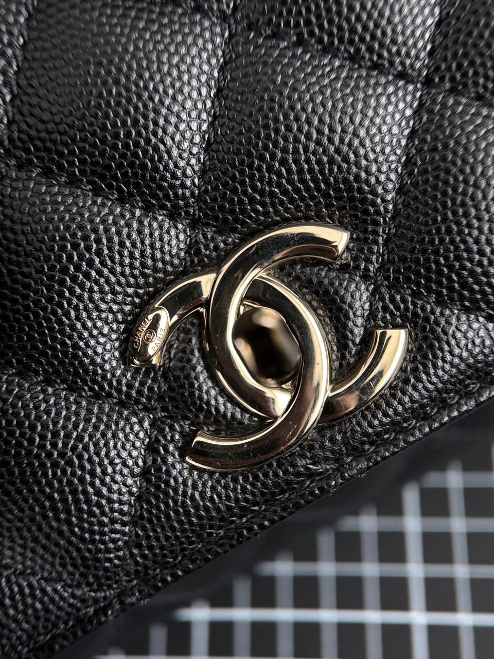 Maxi Top Handle