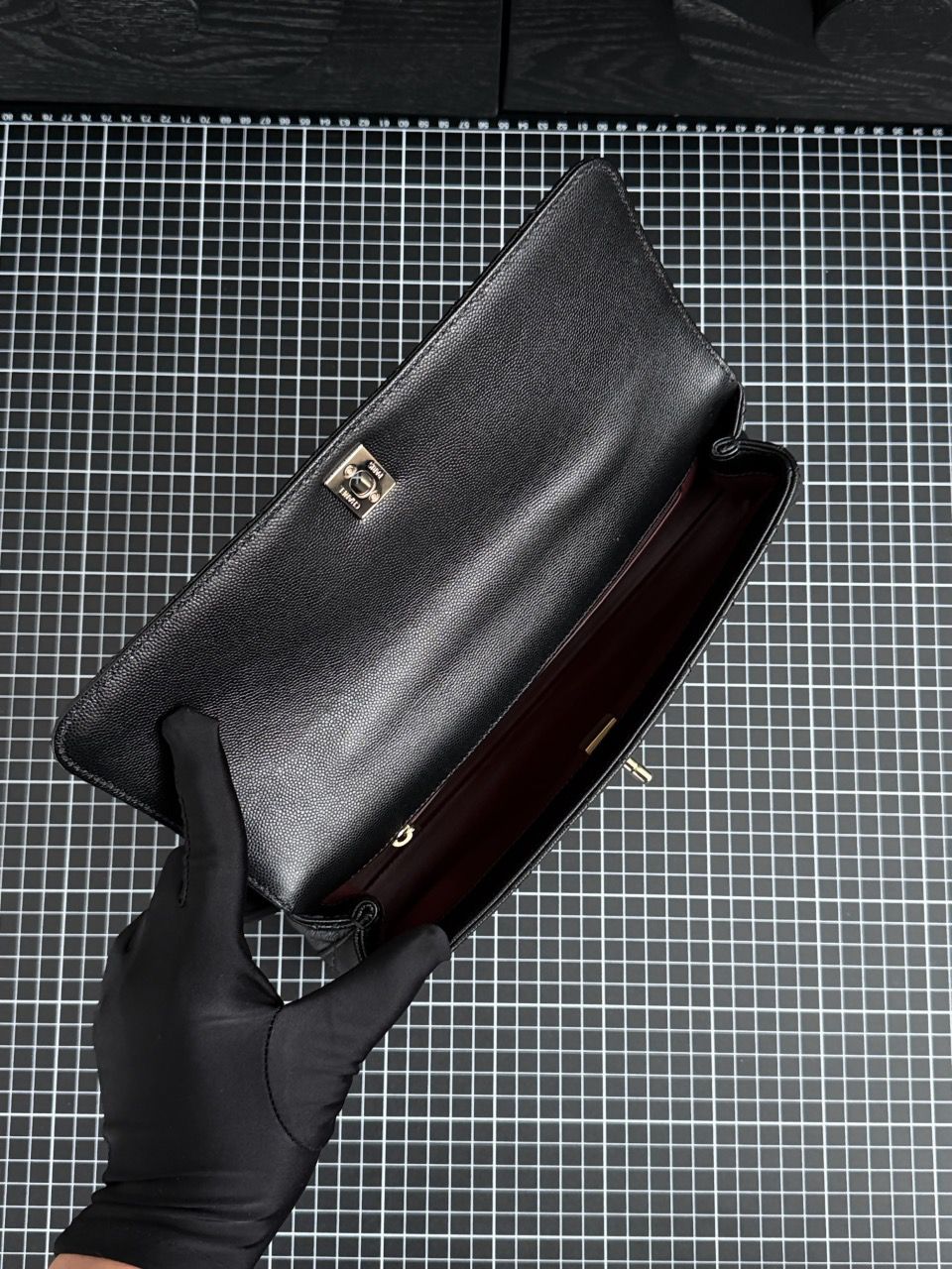 Maxi Top Handle