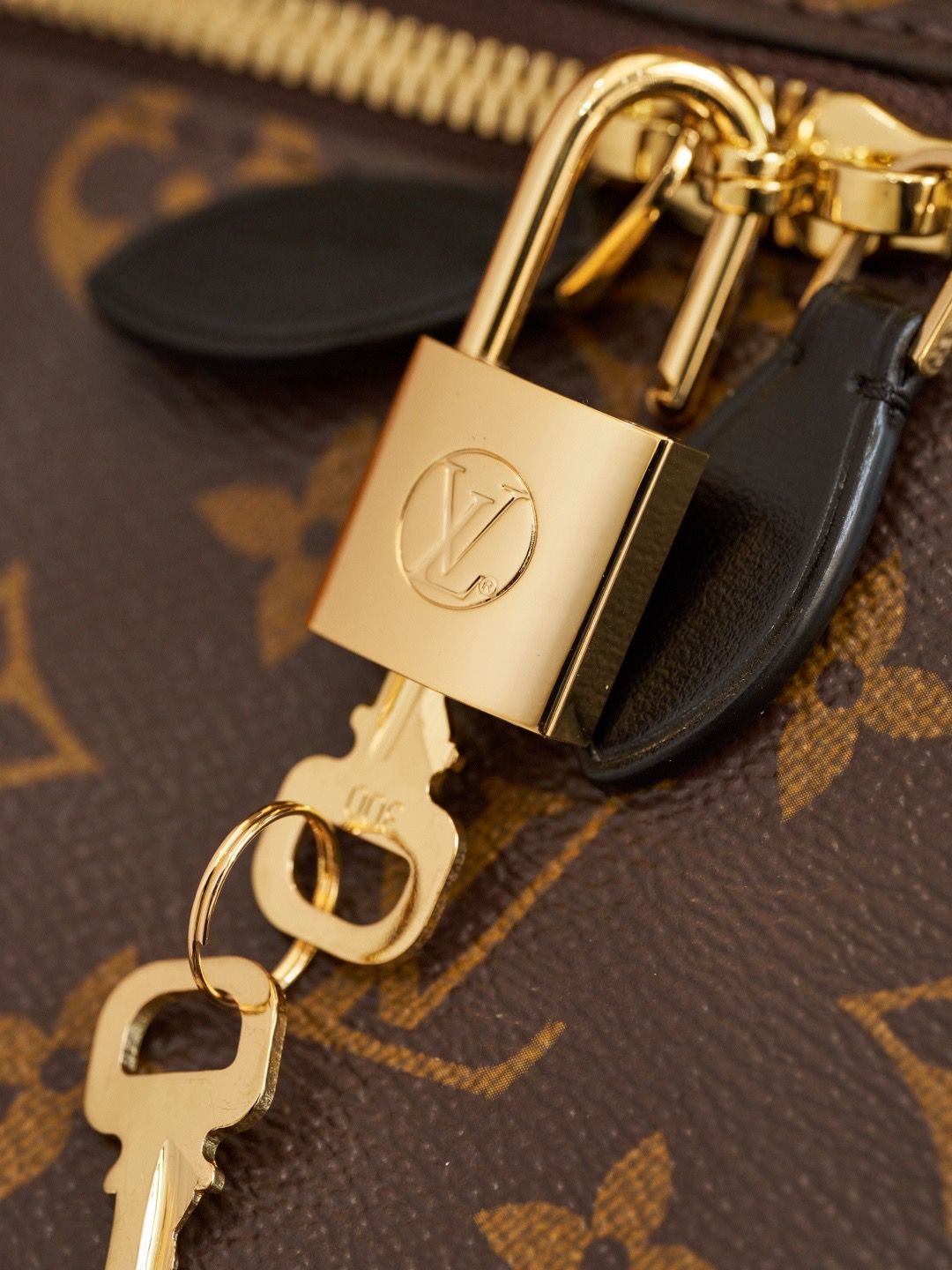 MONOGRAM CANVAS VANITY