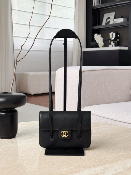 Ch preppy bag Size 17 cm- Pre Order