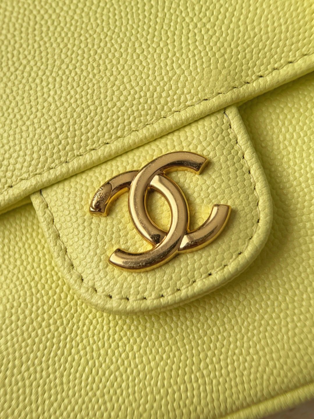 Ch preppy bag Size 17 cm- Pre Order
