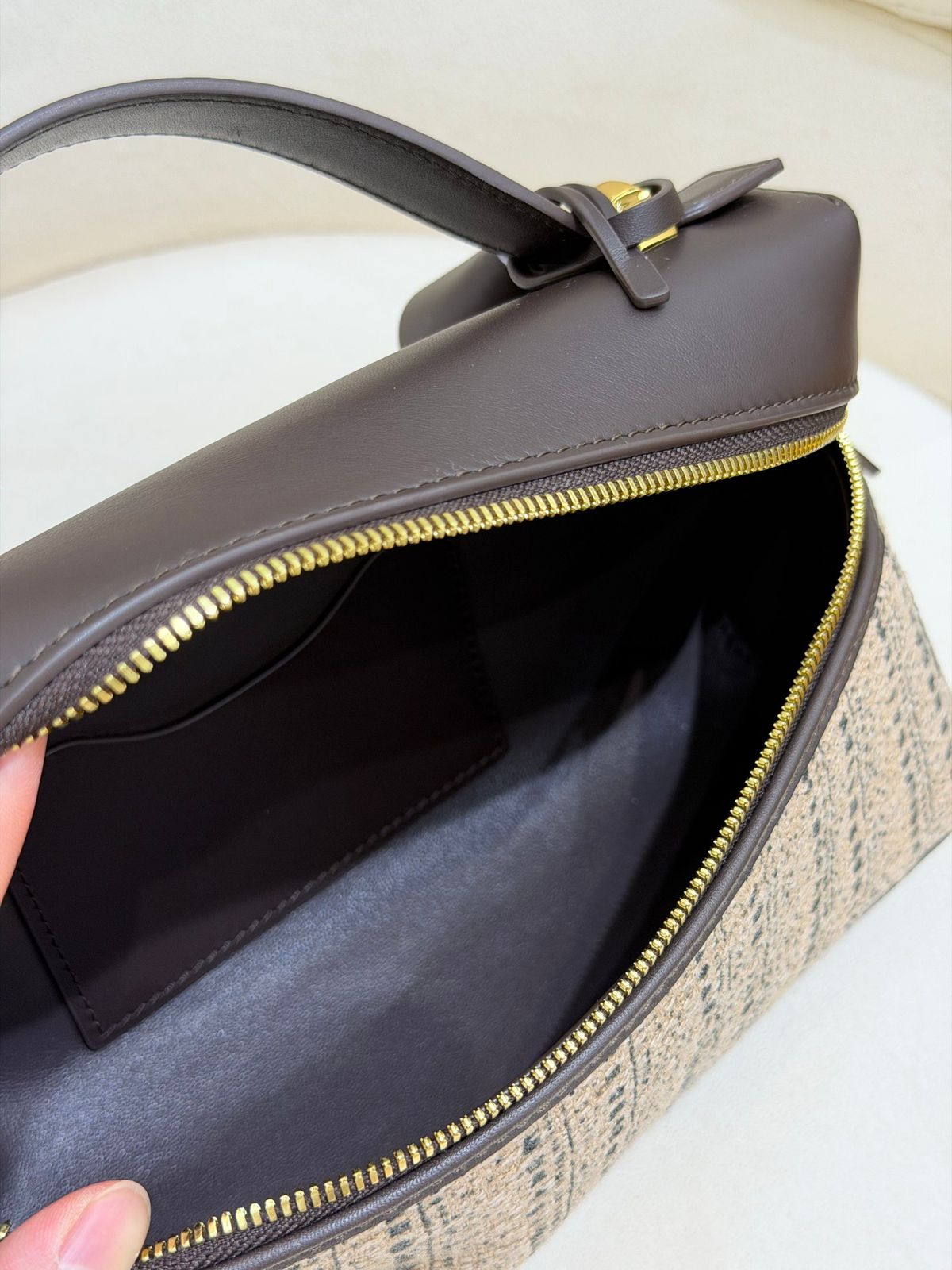 Extra 23 bag