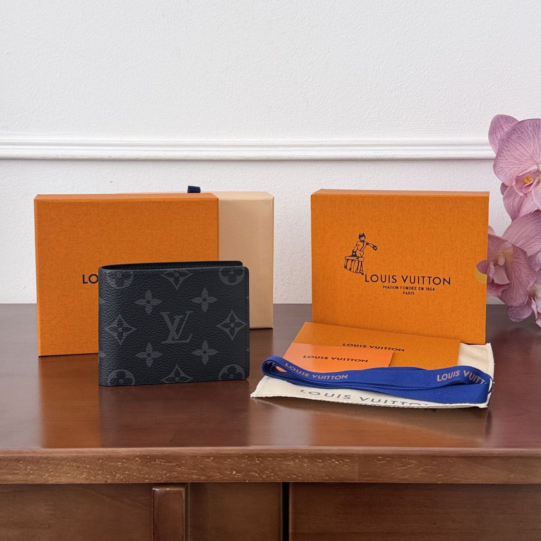 Monogram Wallet