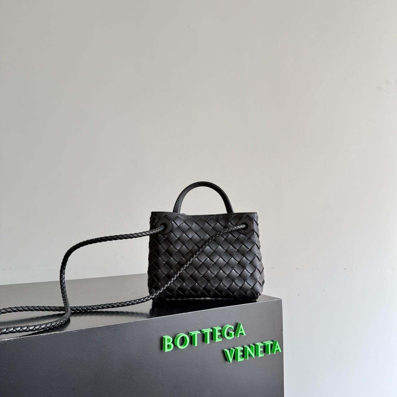 Andiamo mini black color