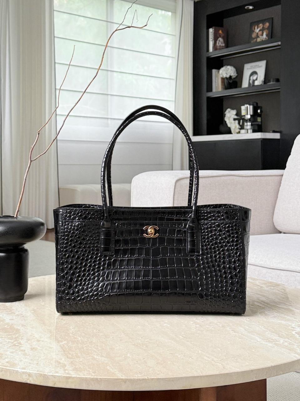 Tote crocdile embossed clafskin  2026