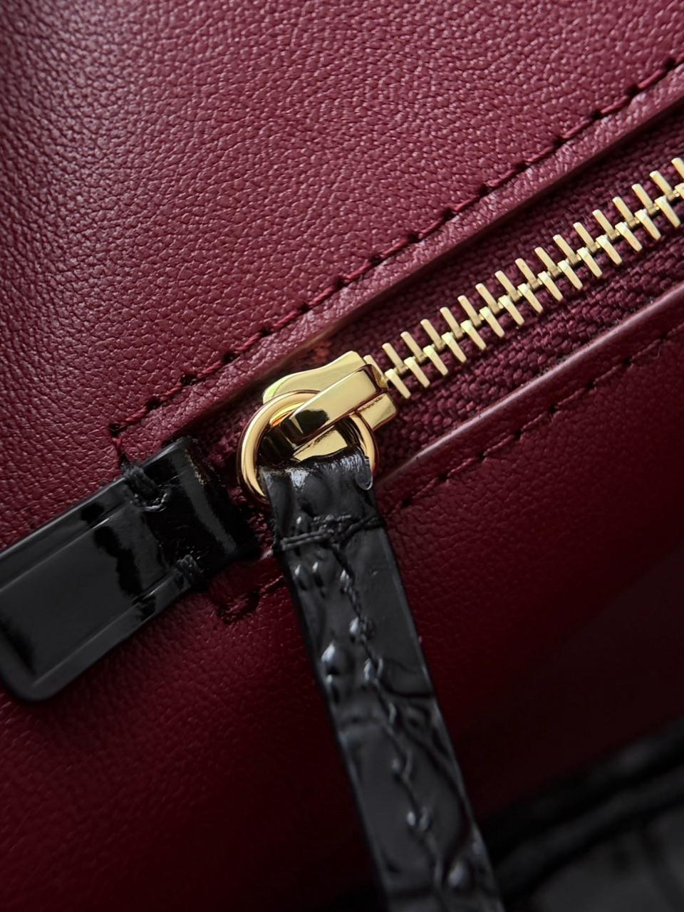 Tote crocdile embossed clafskin  2026