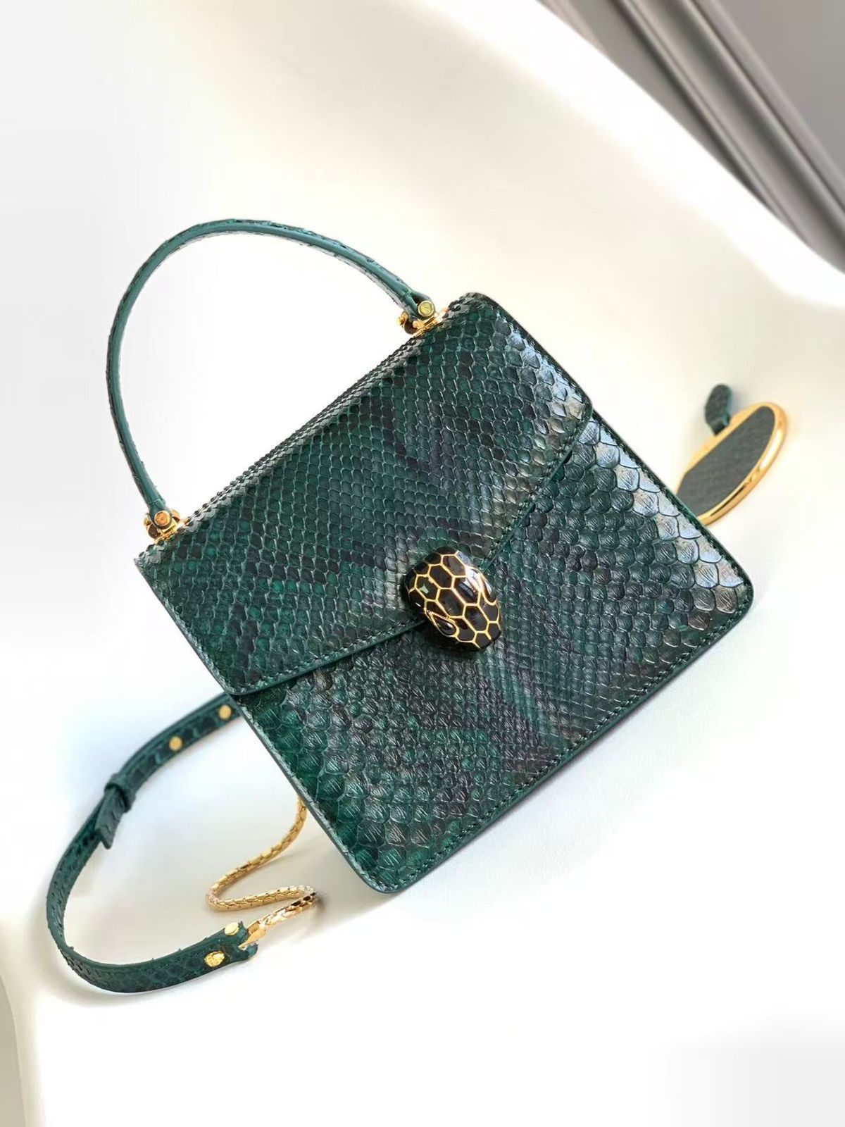 Green Serpenti Forever Top-Handle