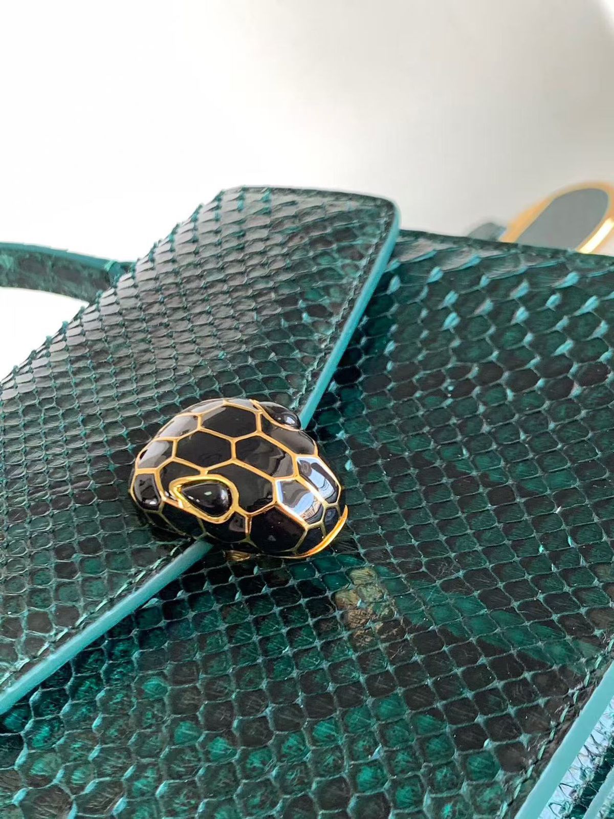 Green Serpenti Forever Top-Handle