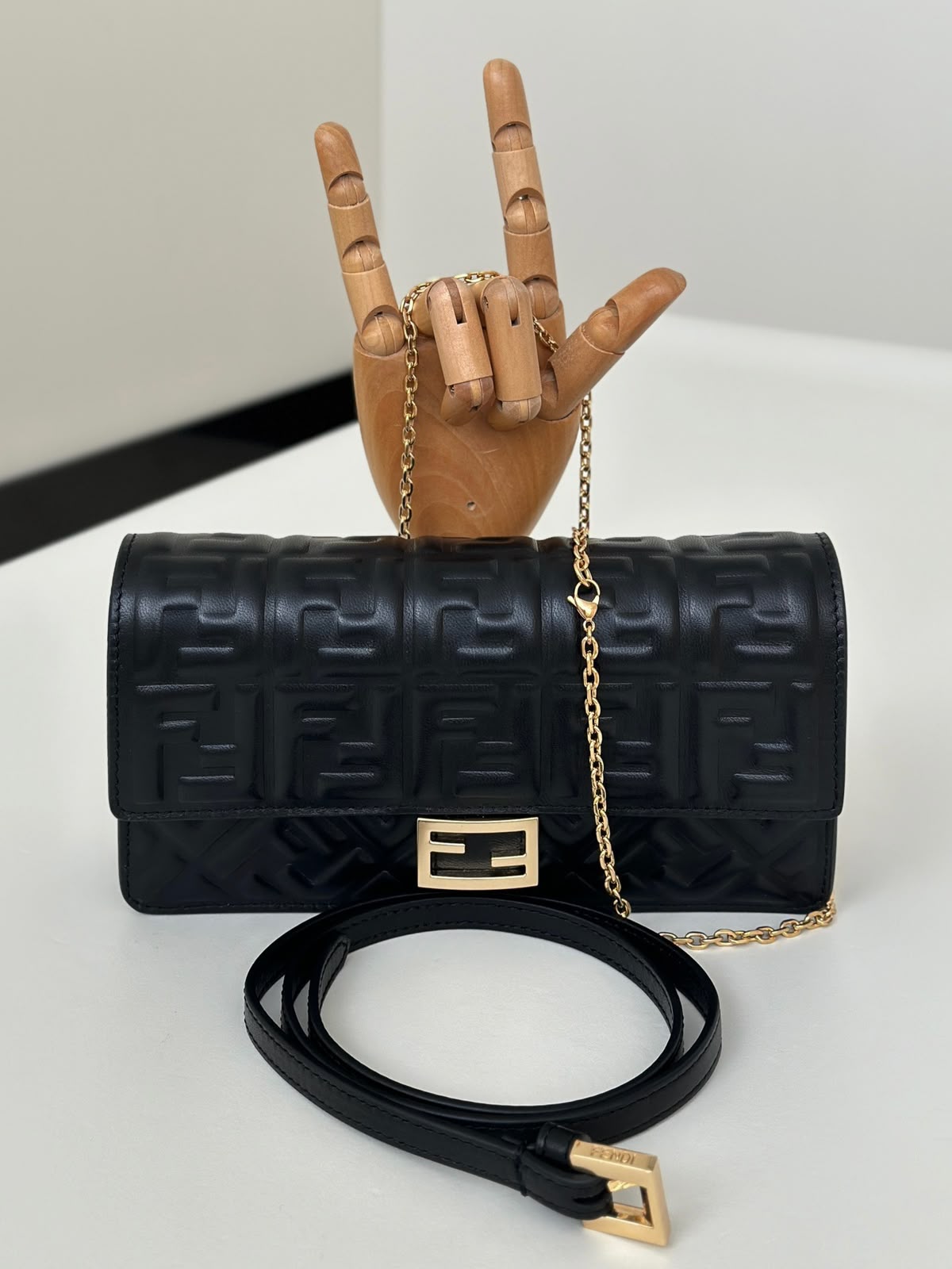 Flogo Cross Bag