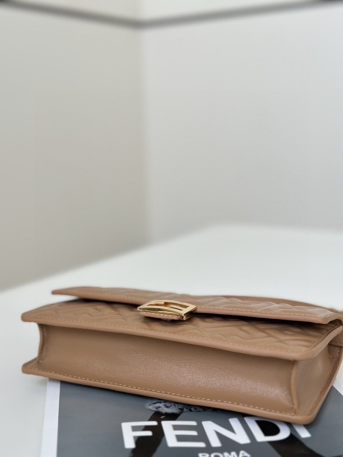 Flogo Cross Bag