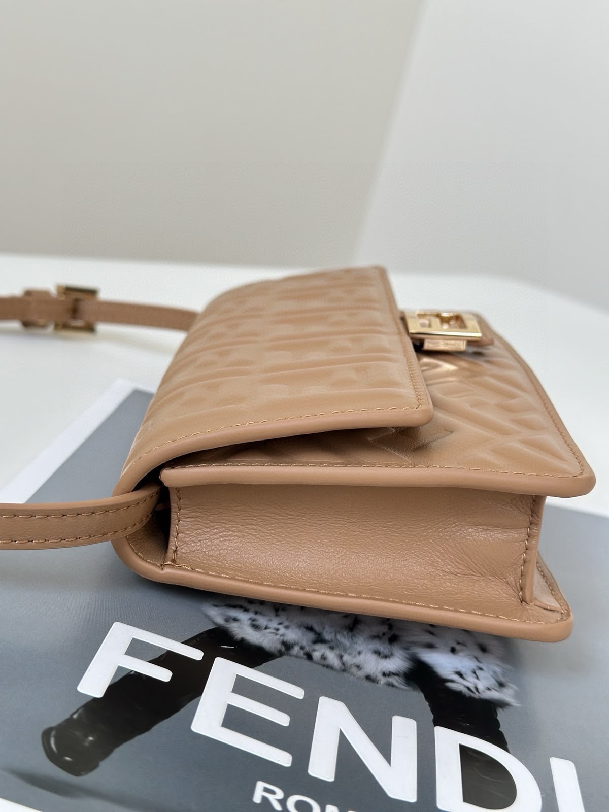 Flogo Cross Bag