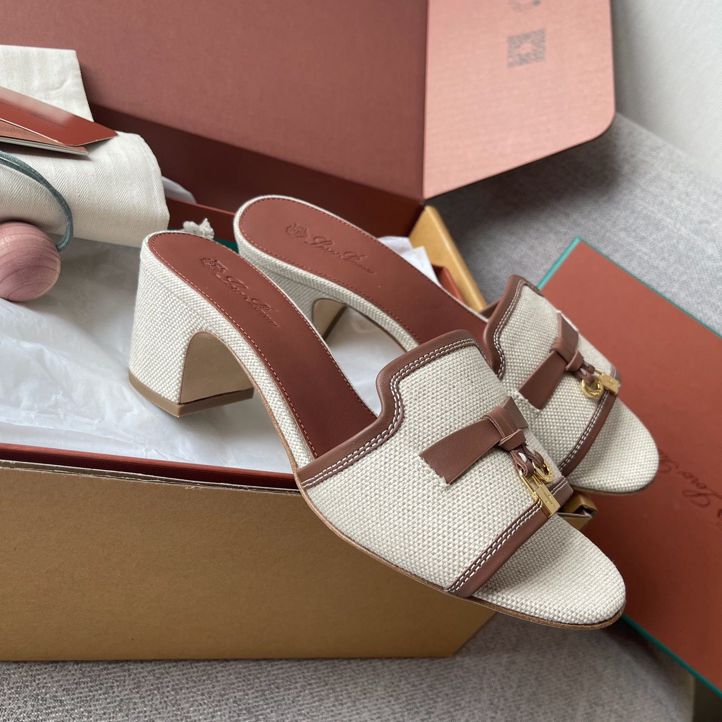 Loro Summer Charms Heels